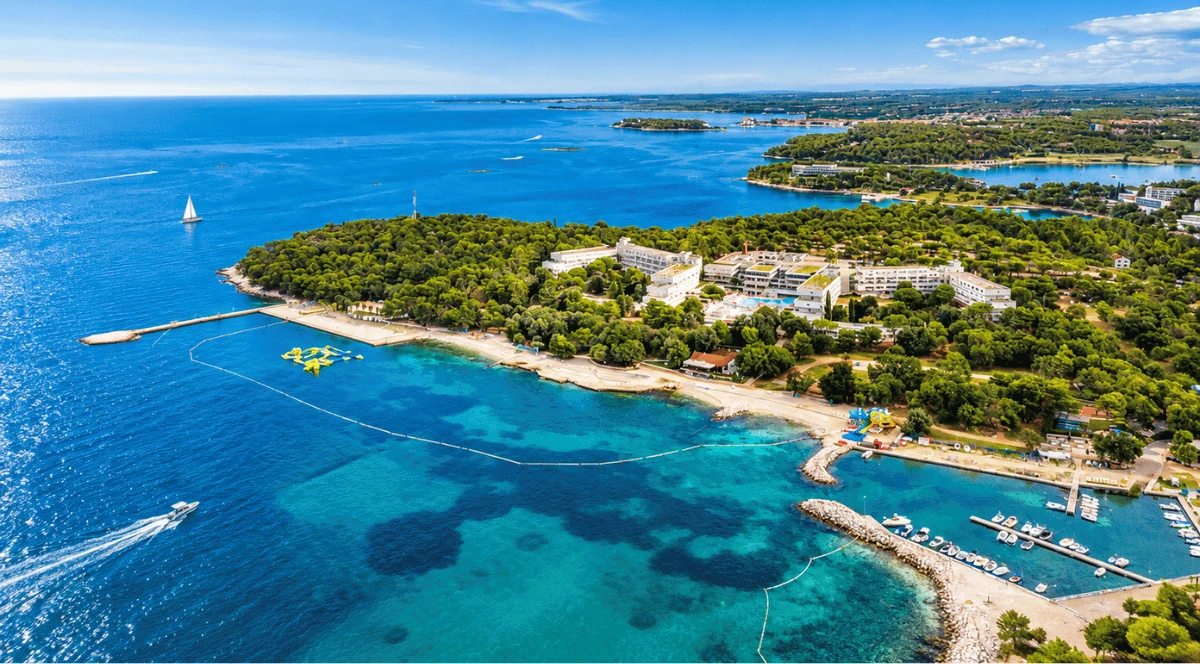 Hotel Delfin - main