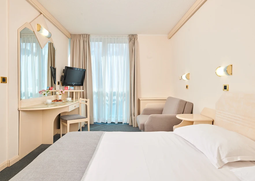 hotel-gran-vista-plava-laguna-economy room