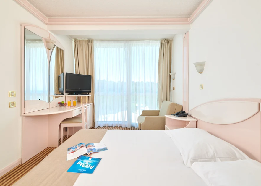 hotel-zorna-plava-laguna-economy-room-e2