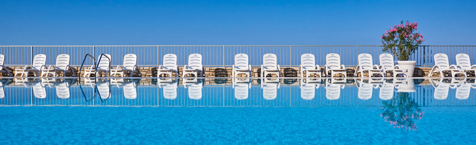 rooms-savudrija-outdoor-pool