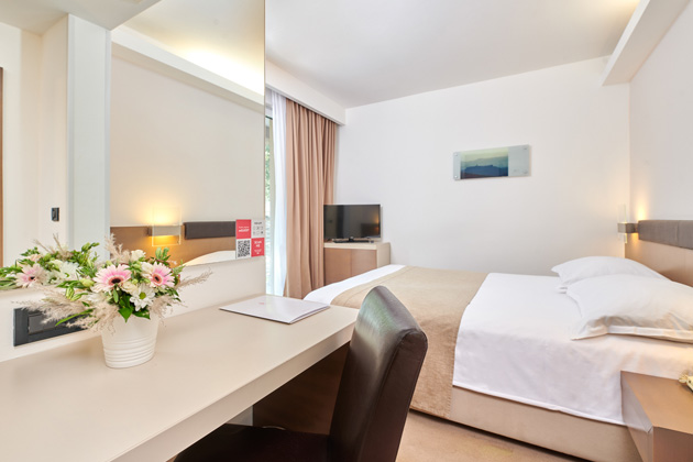 Hotel Molindrio Plava Laguna Classic room with balcony - C2B (3)