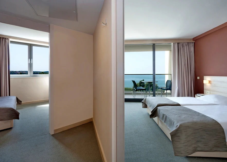 hotel-materada-plava-laguna-premium-room-with-balcony-sea-view-family