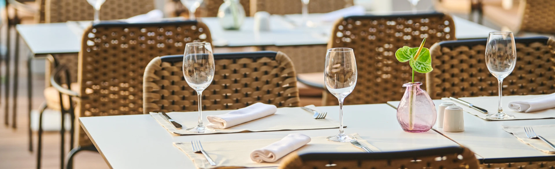 Park Resort - Restaurant & Bars