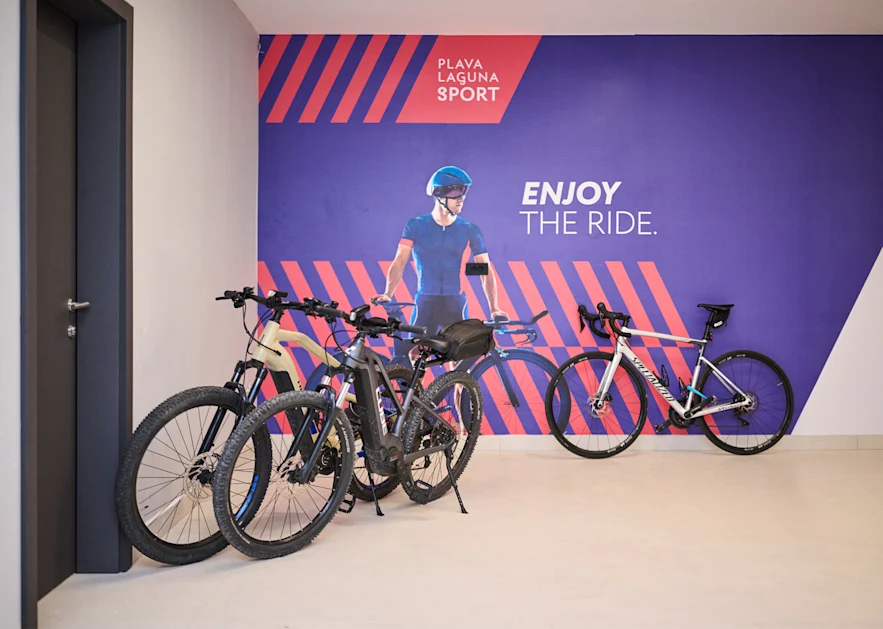 0006 Plava Laguna Hotel Pelegrin 2025 Additional Offers Bike Storage (2)