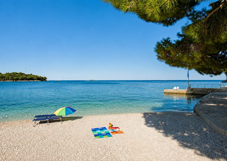0002 Hotel Parentium beach 2