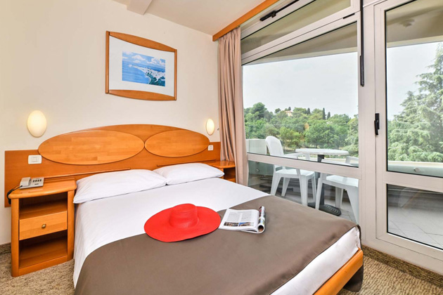 Suite z balkonom park stran