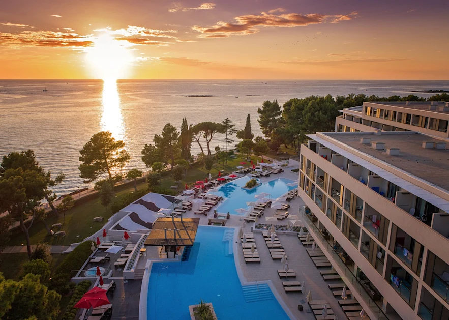 hotel-parentium-plava-laguna-sunset