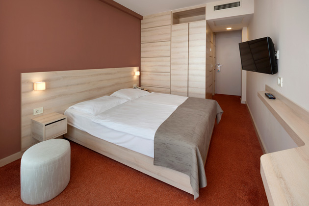 Hotel Materada Plava Laguna Superior room with balcony sea view S2BM-9