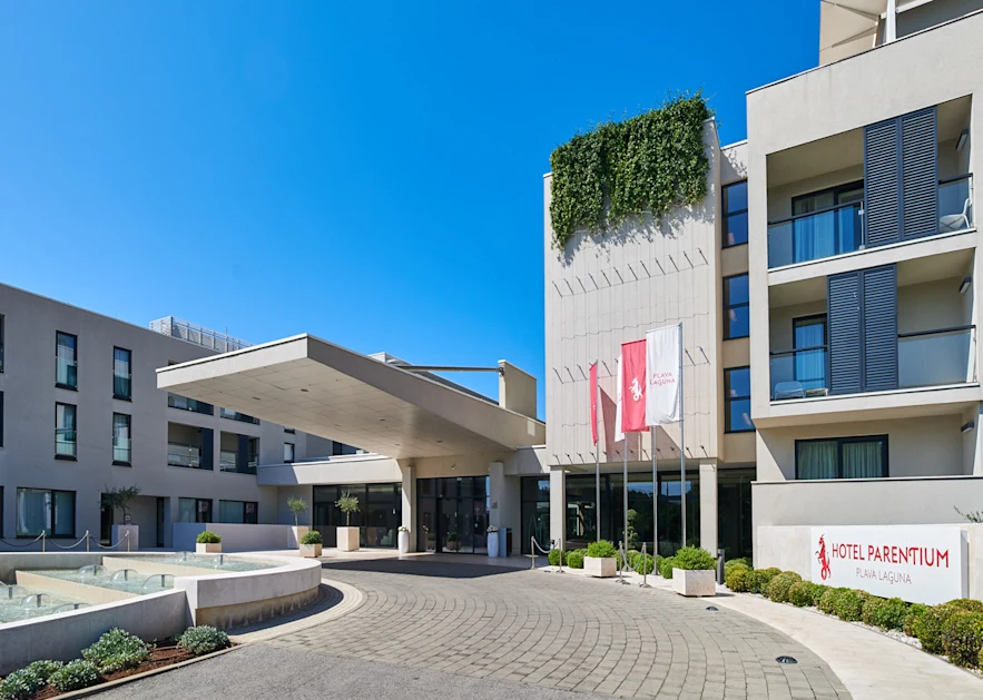 Hotel Parentium Plava Laguna 2019 ENTRANCE