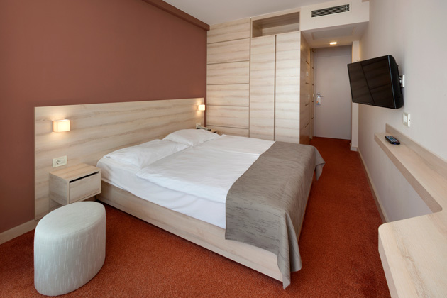 Hotel Materada Superior room with balcony sea view 9