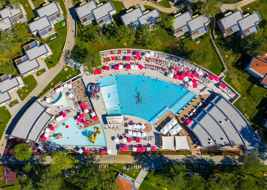 apartments-park-plava-laguna-panorama-pool