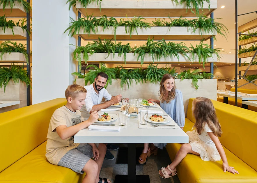 Plava Laguna 2021 Park Resort Restaurant Family (1)