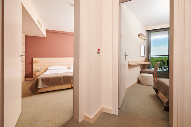 Hotel Materada Classic room with Balcony Park Side Family 4