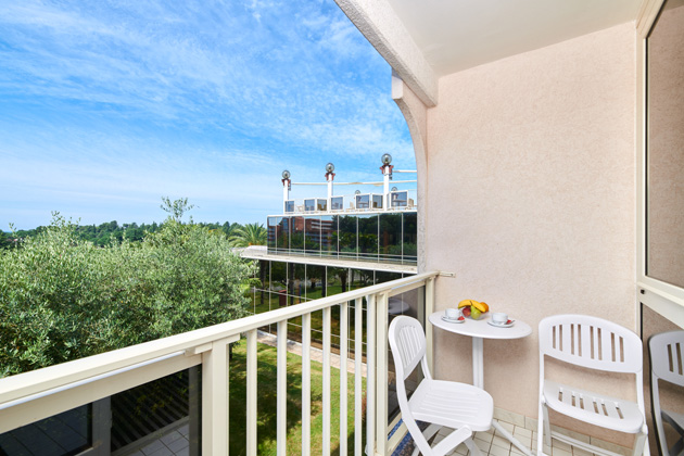 Hotel Istra Classic Room with balcony sea side2