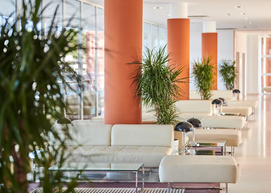 hotel-albatros-plava-laguna-reception-lobby