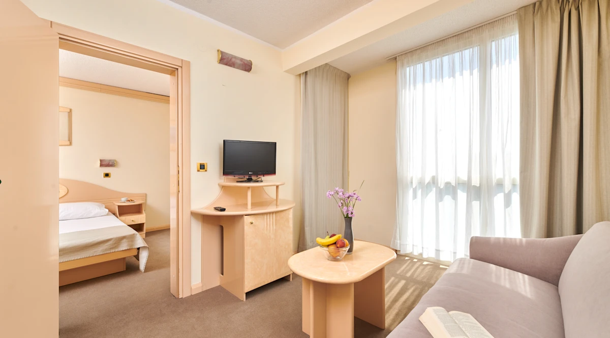 hotel-istra-plava-laguna-accommodation-units-suite-with-balcony