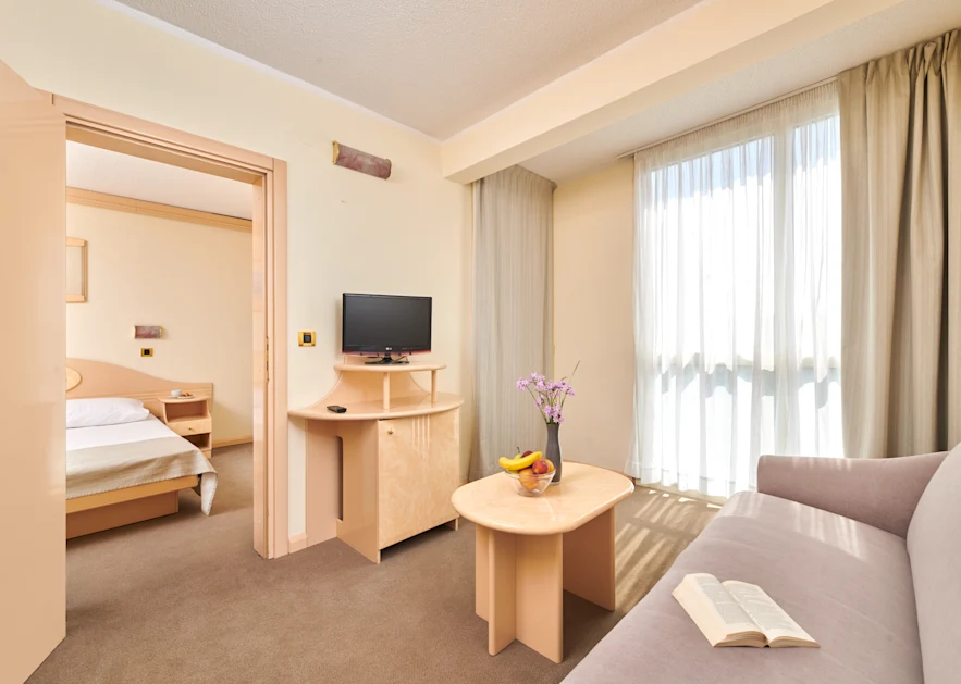 hotel-istra-plava-laguna-accommodation-units-suite-with-balcony