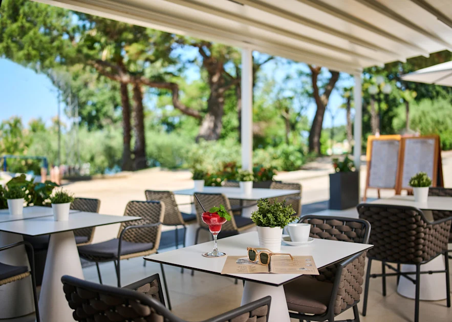 Zelena Resort Plava Laguna - Kavana Aurora