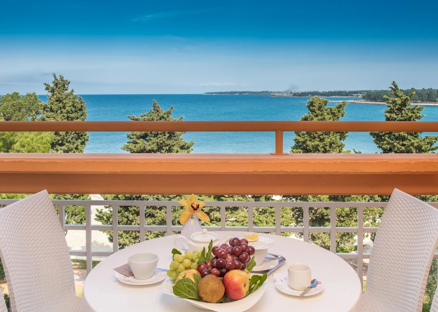 hotel-umag-plava-laguna-suite-balcony-sea-view-1