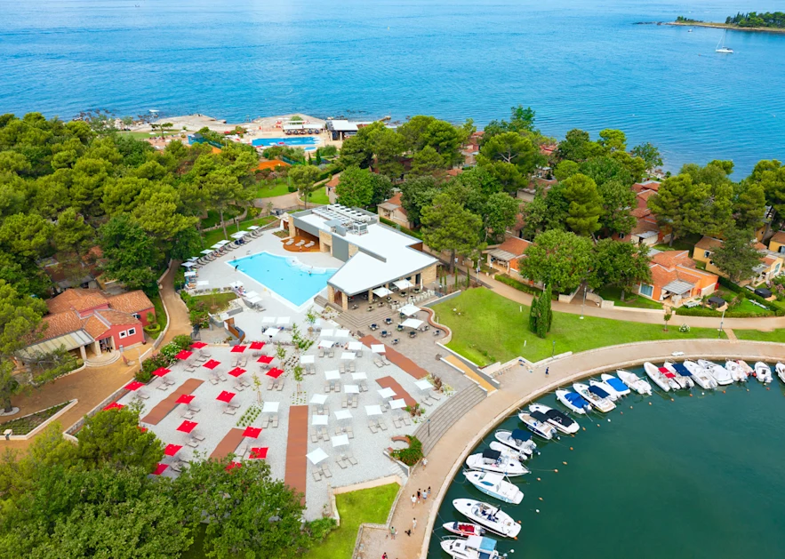 istrian-villas-plava-laguna-stella-maris-resort-aqua-chill-out