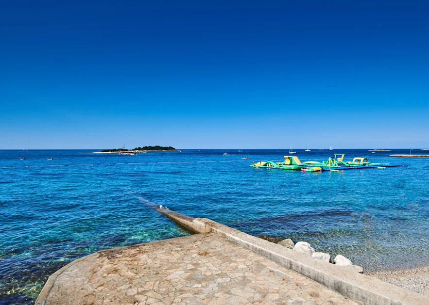 hotel-delfin-plava-laguna-beach