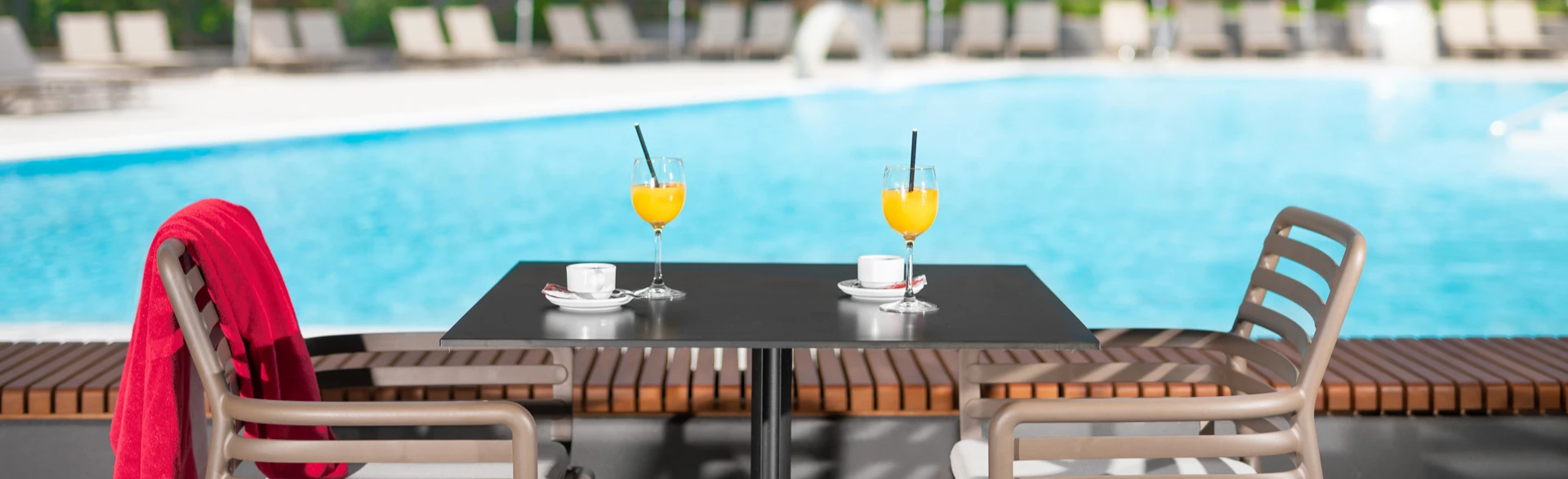 Stella Maris Resort - Pool Bar