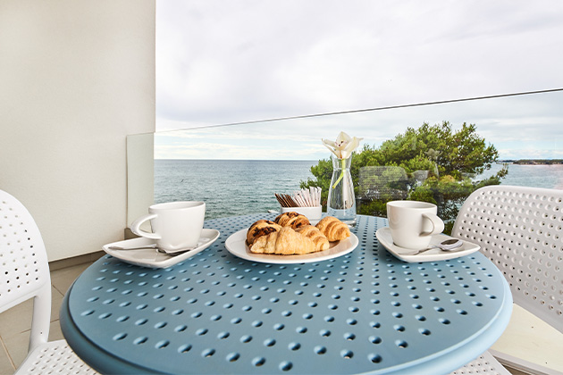 Hotel Sipar Plava Laguna 2017 Classic room with balcony sea side C2BN (5) (6)