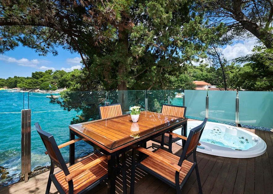Apartments Galijot Plava Laguna jacuzzi