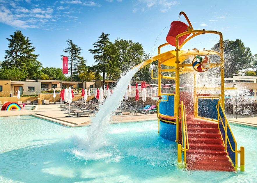 villas-park-park-resort-plava-laguna-hotel-park-main-pool