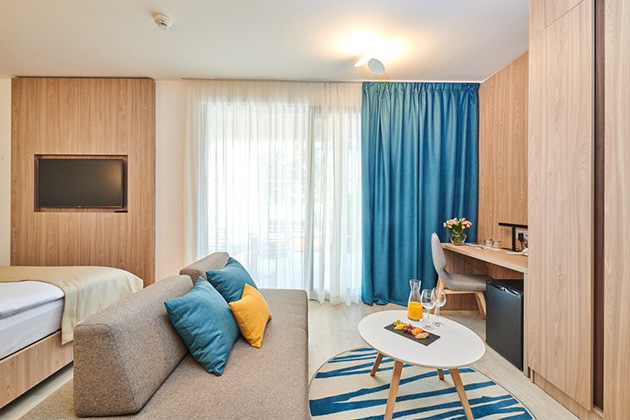 Premium soba strana more - Family