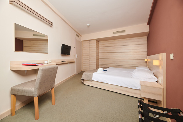 Hotel Materada Classic room with Balcony Park Side Family 5