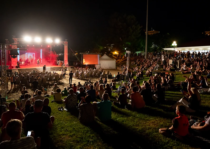 lotosi-beach-events1