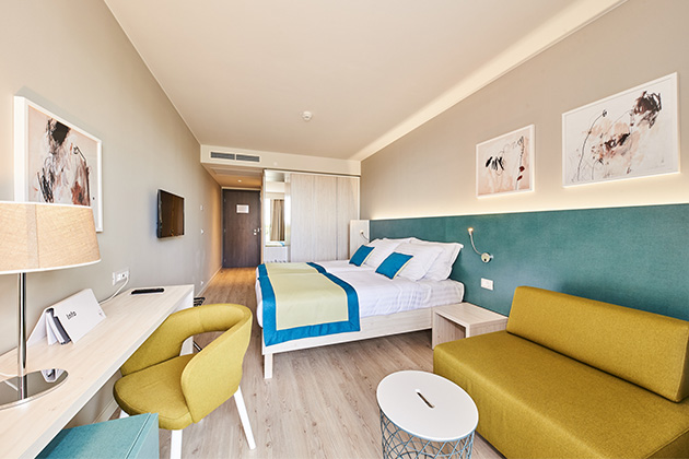 Hotel Sipar Plava Laguna 2017 Superior room with balcony park side S3BP (3)