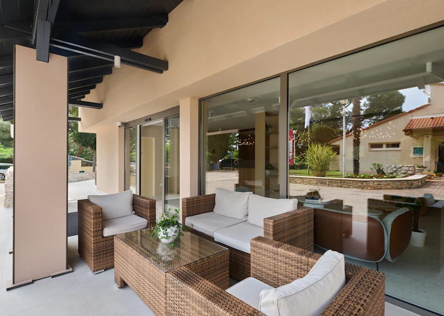 Apartments Bellevue Plava Laguna bar