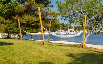 Explore - Beaches - Molindrio