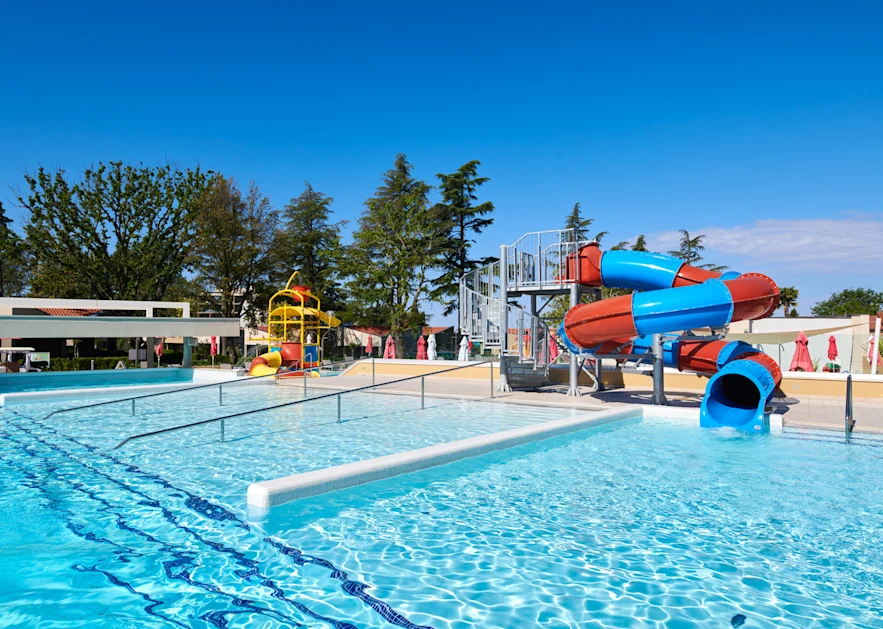 apartments-park-plava-laguna-swimming-pool