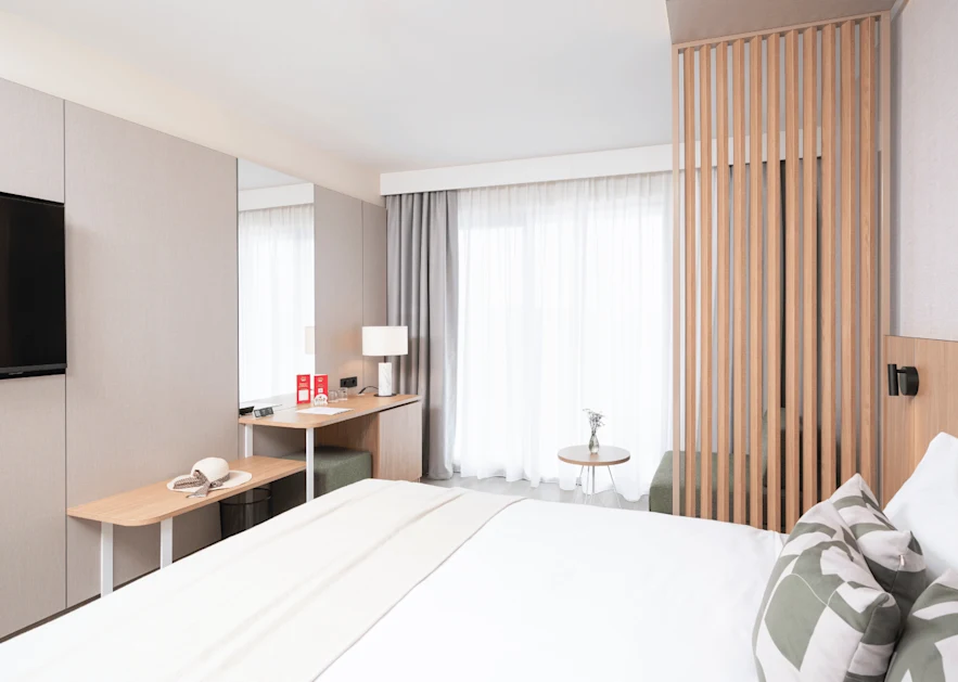 Hotel Garden Istra Premium room with balcony sea side P3BN room (2)