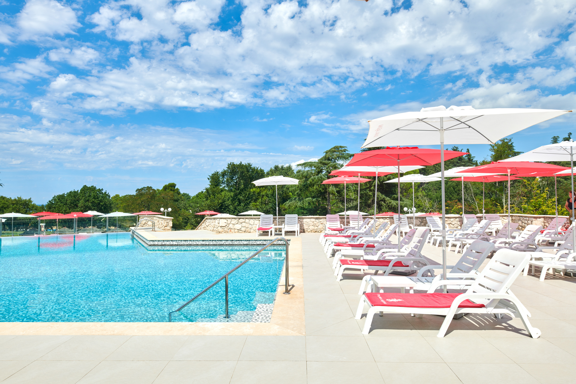 hotel mediteran description