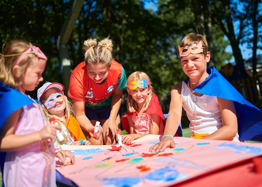 hotel-istra-plava-laguna-activities-and-experiences-mini-club-pool- games