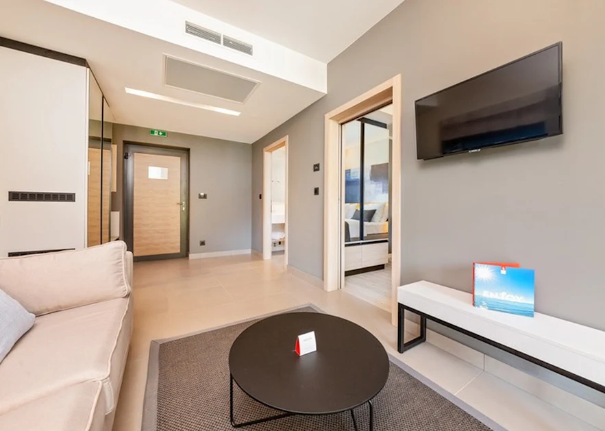 Premium Garden Suite mit Terrasse Parkseite