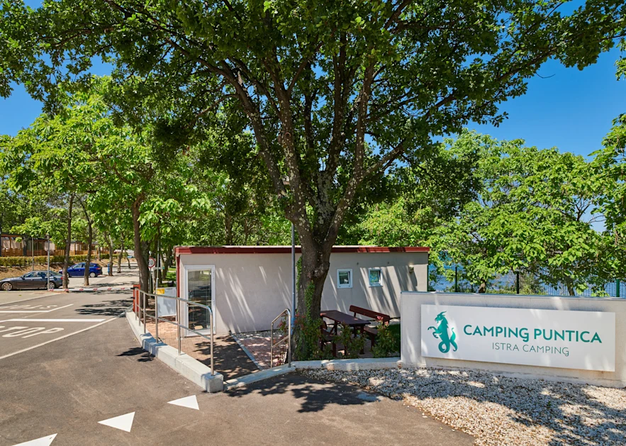 Istra Camping Camping Puntica Reception Entrance -1