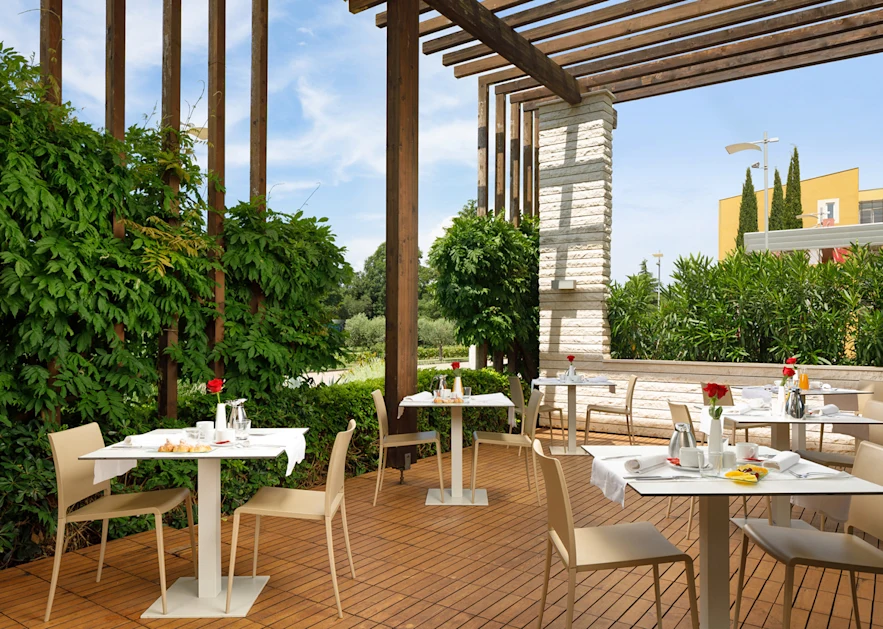 Hotel & Residence Garden Istra Plava Laguna Restaurant hotel restaurant 3