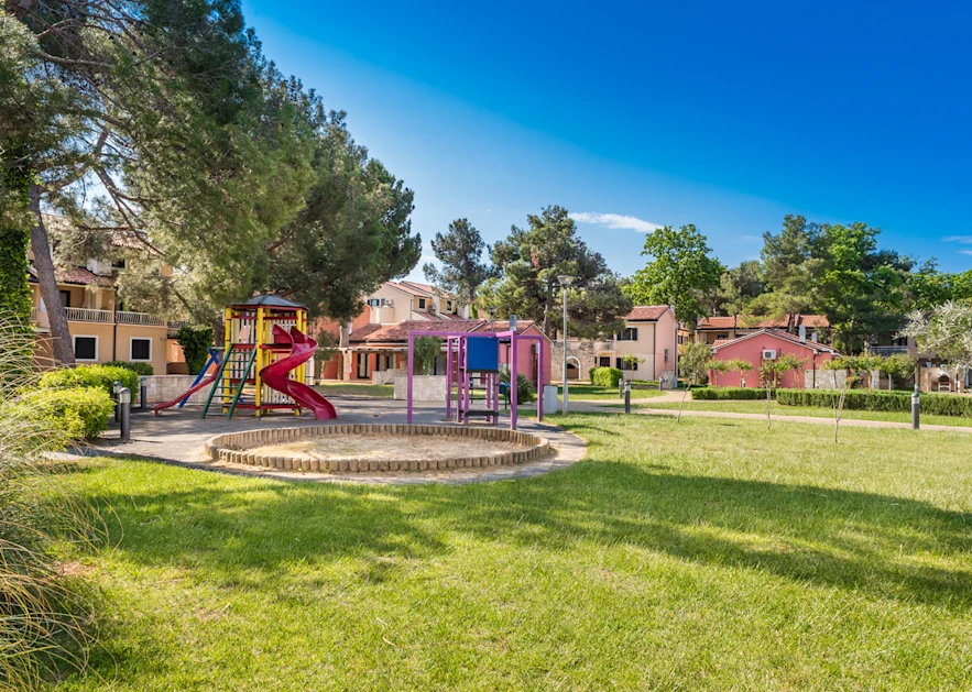 apartments-amfora-plava-laguna-landscape