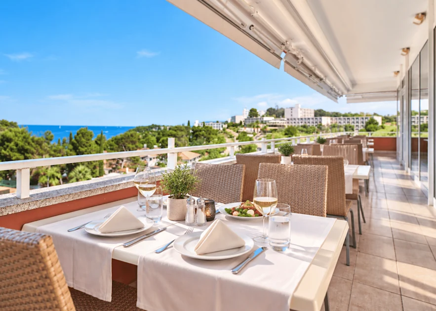 hotel albatros - restaurants&bars