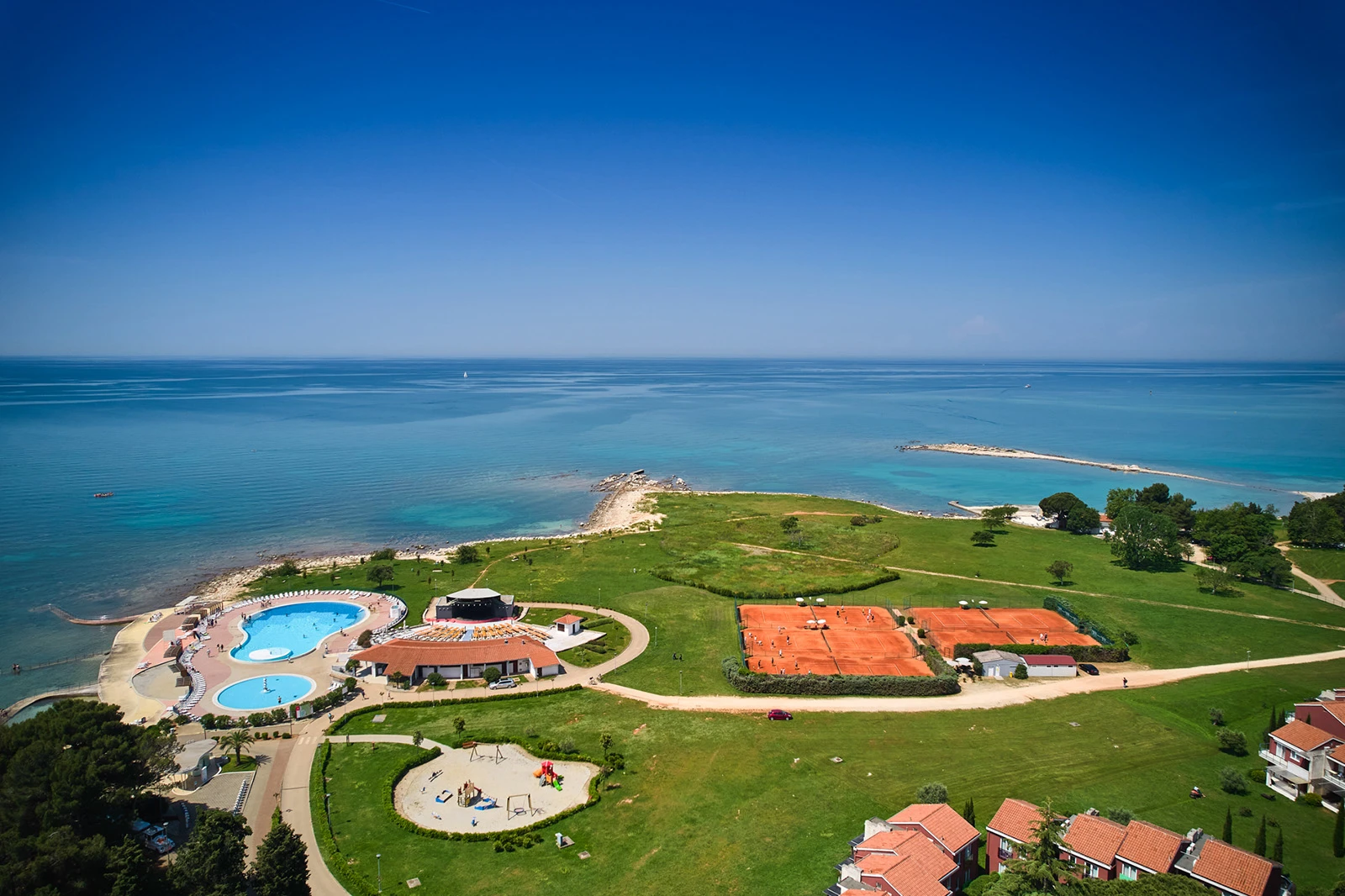 Apartments Katoro - Main