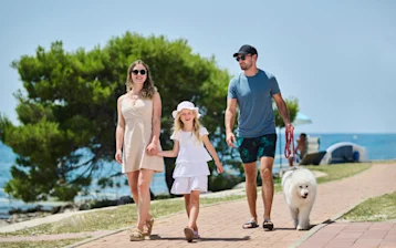 explore-destinations-porec-beaches