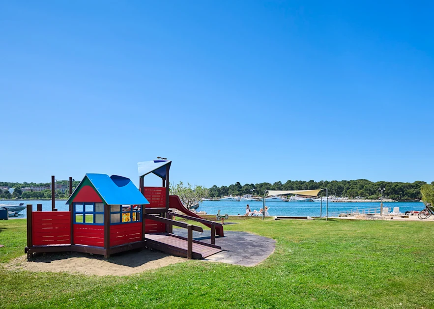Apartments Galijot Plava Laguna playground
