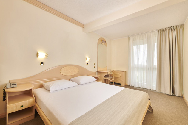 Classic room with balcony sea side - extra bed