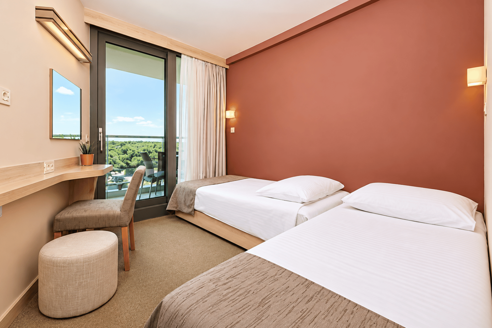 Hotel Materada Classic room with Balcony Park Side Family 2