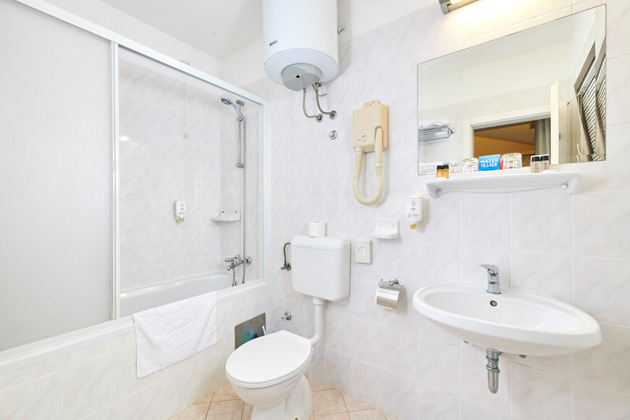 Village Galijot Superior room with terrace sea side 5